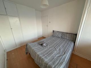 Essex Apartment - Loughton - 5