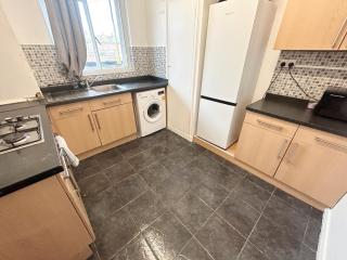 Essex Apartment - 2