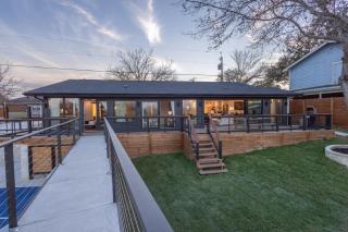 Happy Waves - New Braunfels - 1