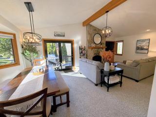 FC18 Slopeside in Bretton Woods - Fireplace, Jetted Tub, Mountain Views, Pool-gym passes! - Bretton Woods - 5