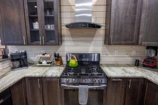 Central Location, Hot tub, Digital Game Table - 2