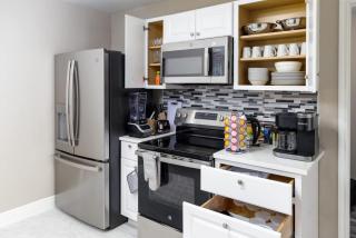 12510 Stunning 4BR with Stylish Design - San Antonio - 5