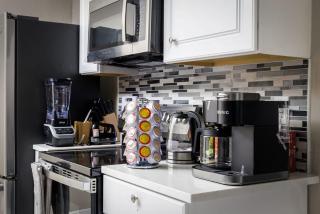12510 Stunning 4BR with Stylish Design - San Antonio - 2