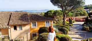 Jolie appartement PIERRE & VACANCES avec vue sur mer St TROPEZ - 6