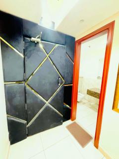 Premium Luxurious Apartments Goldcrest Mall Residency - 2