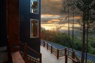 Stayhocha Amazing Views, 6 Bed, Sleeps 21 - 2