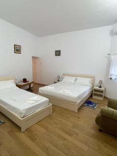 Dora Guest house - Berat - 6