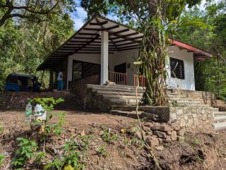 Manudi Kandy Hostel - Kandy - 0