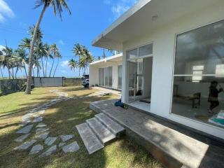 Serene Lull Hikkaduwa, Beach View Villa - 5