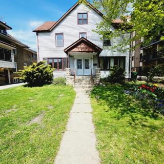 Welcome to Windsor - 1