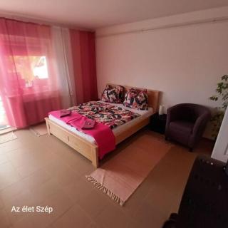 Bíbor Apartman - Vonyarcvashegy - 0