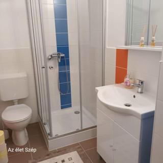 Bíbor Apartman - Vonyarcvashegy - 9