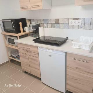 Bíbor Apartman - Vonyarcvashegy - 3