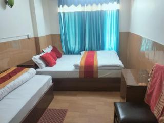 Sky Hotel Plaza - Kathmandu - 3