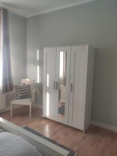 Große, familienfreundliche Ferienwohnung, ruhig im Zentrum von Güstrow - Güstrow - 4