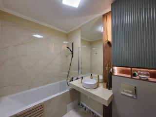 Ophir Apartment Ultracentral,the greenest and brightest central area,3 parking space in the large yard - 2