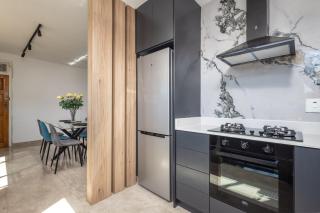 Family apartment 2 bed 2 bath near Florida Rd - Durban - 7