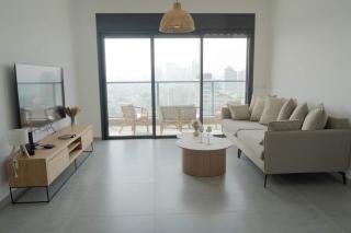 O&O Group - Sea Views & City Vibes on Sokolov - Bat Yam - 8