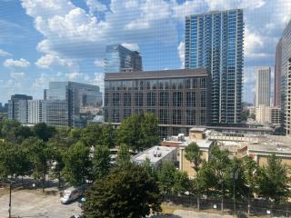 Dwntwn Condo Walk To Americmartaquarium, Sleep 4 - Atlanta - 4
