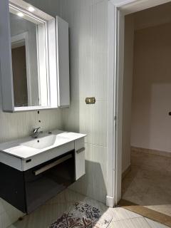 Spacious 3-Bd Hotel Apt in Sheikh Zayed - Sheikh Zayed - 9