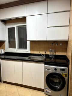 Spacious 3-Bd Hotel Apt in Sheikh Zayed - Sheikh Zayed - 3