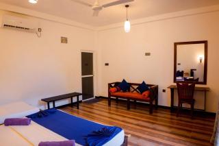 Queen's Place - Unawatuna - 9