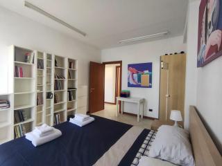 New Pop Art Suit with parking - Milaan - 9