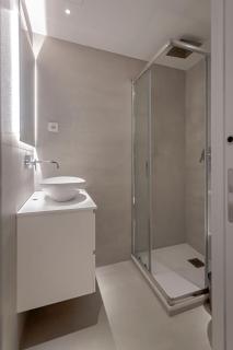 Stylish 5BR Flat with terrace - Madrid - 7