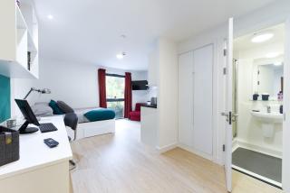 Stylish Apartments and Private Ensuite at Vincent Place for Students Only - Southampton - 1