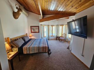 Bear Mountain Lodge. 560 Acre Wooded Estate. - Robbinston - 6