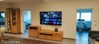 Monteur-Ferienwohnung - Loft - mit 123qm bei Würzburg mit Parkplatz Terasse Grill WLAN - nur Einzelbetten - 1