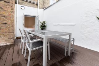 Amazing 1BDR Apt with Private Decked Garden, Fast WIFI - Londra - 6