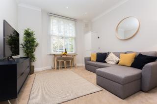 Amazing 1BDR Apt with Private Decked Garden, Fast WIFI - Londra - 4