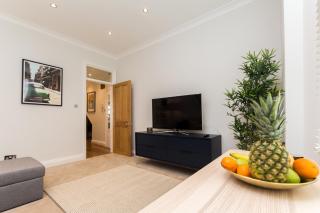 Amazing 1BDR Apt with Private Decked Garden, Fast WIFI - Londra - 2