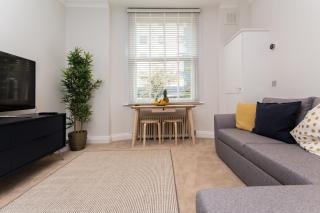 Amazing 1BDR Apt with Private Decked Garden, Fast WIFI - Londra - 3