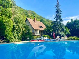 maison week end vacances 1H Paris Ouest - Connelles - 0