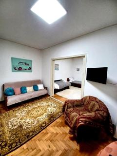 Spacious Apartment 2 minutes from Omonoia Metro - Athens - 5