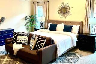 Luxury Buckhead executive Oasis for Family or work - 7