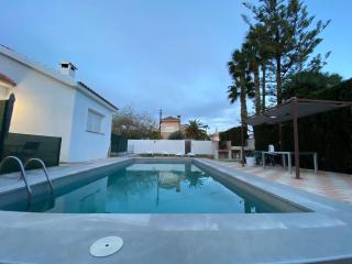 Apartamentos con piscina cerca playa - 6