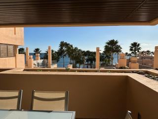 5 Stars BEACHFRONT PARADISE - Seaview, Always Heated Pool, Gym, Sauna! - Estepona - 2