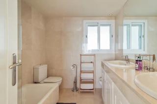 Large Beachfront Apartment - Estepona - 1