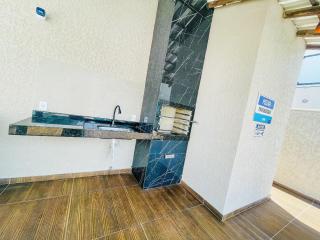 Casas Duplex todas com 3 suiítes ambas com ar condicionado, varanda, internet e churrasqueira privativa no Residencial Jardins de Taperpuã 2 codomínio a poucos metros da Praia de Taperapuã, com piscina e área gourmet. - Porto Seguro - 5