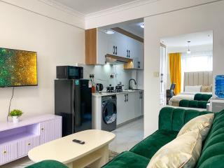 Floral Apartment - Nairobi - 6