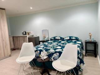 Bachelor Flat A - Goodwood - 9