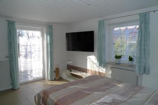 Geräumiges Garten-Appartement im EFH mit separatem Eingang - Eching - 7
