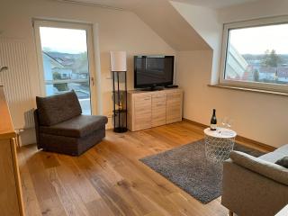 Wohnung mit Ausblick im Allgäu mit 2 Schlafzimmern - Marktoberdorf - 0