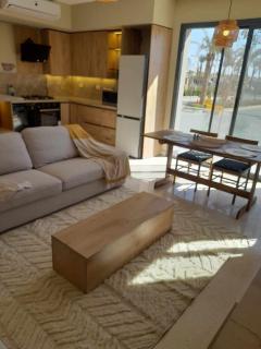 Sodic Villette,New Cairo, Apartment Fully Furnished 1BR Ground floor with Garden - 2