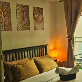 Azure Urban Resort Residences by Moldez Staycation - Manila - 4