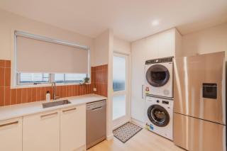 The 2BR Hereford Haven - Relax Recharge Repeat - Christchurch - 4
