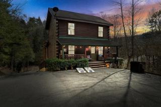New!5br5ba with Game, Fire Pit, Hot Tub, Coffee bar - Pigeon Forge - 2